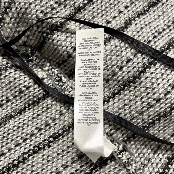 CHICO'S Black and Gray Tweed Fringed Lace Cardigan Jacket size 1 - Picture 12 of 16